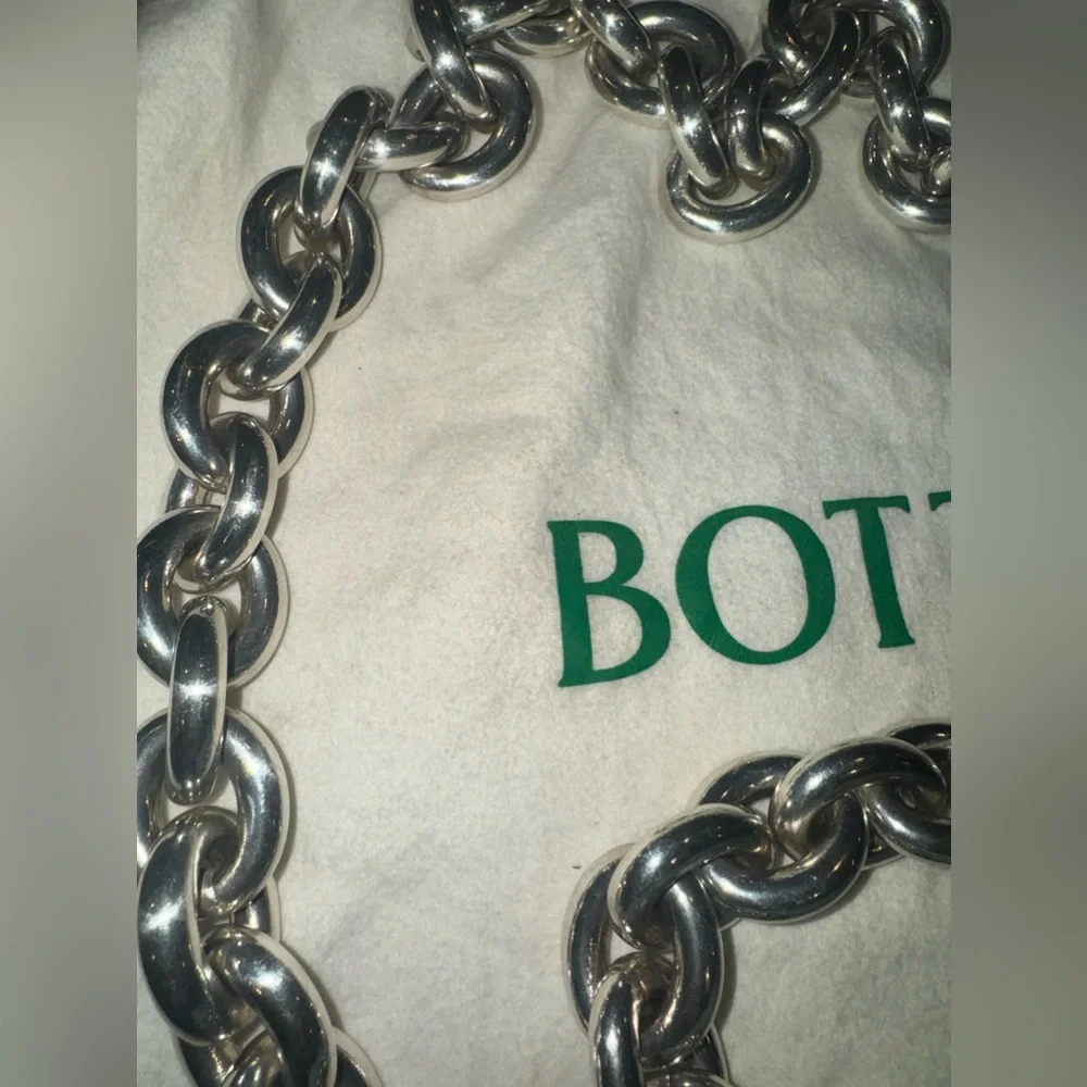 Bottega Venata Chain Cassette Bag - Picture 13 of 17